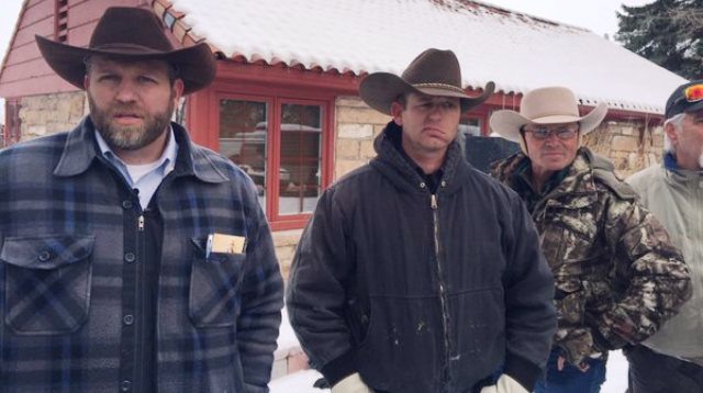 #OregonUnderAttack: Anti-Government ‘Patriot’ Groups Are Not Militias. Period.