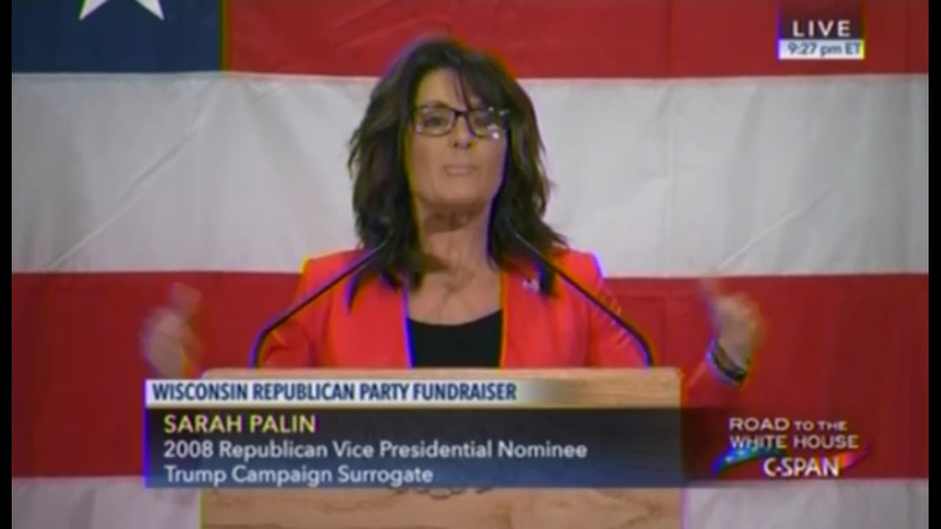 Wait, What? Sarah Palin Says Politicians Are “Seducing” Immigrants With “Teddy Bears”