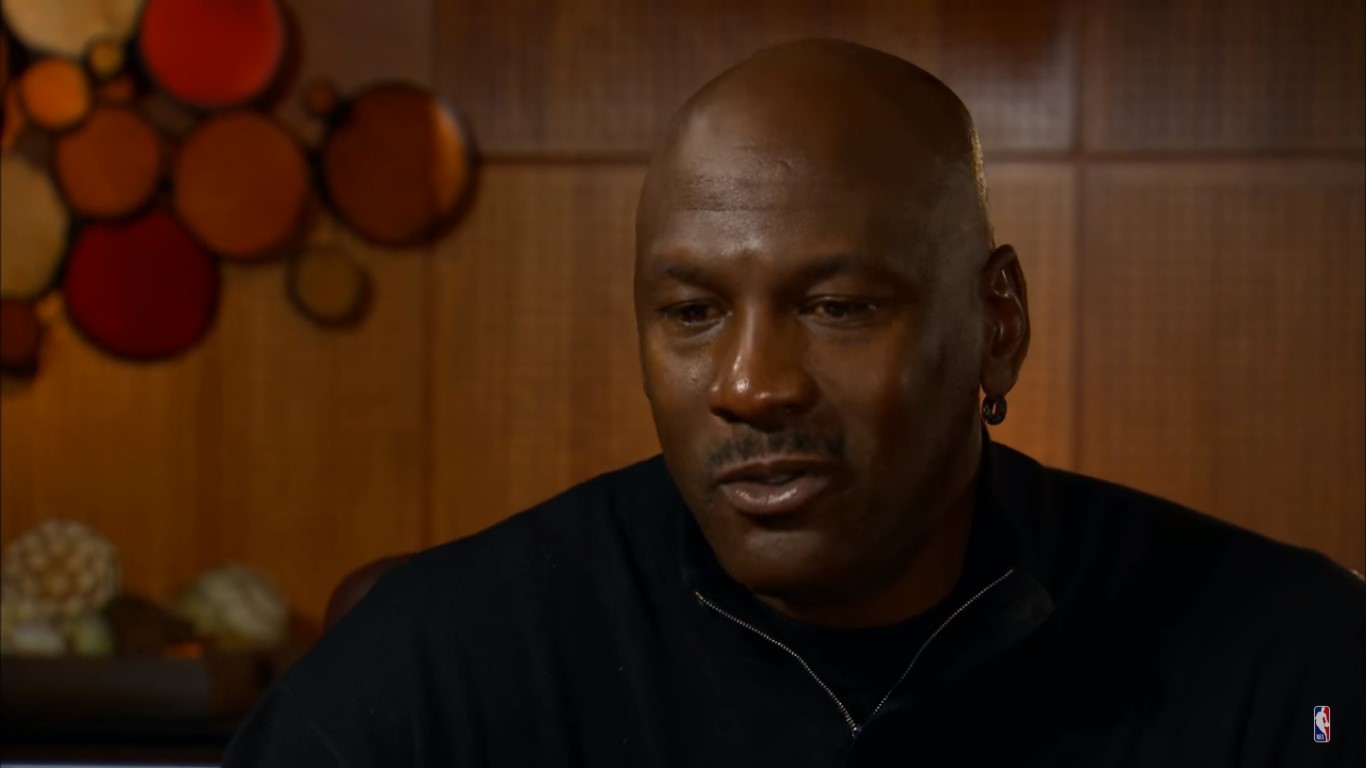 Michael Jordan Comes To LeBron’s Defense Following Trump Attack: ‘I Support LJ’