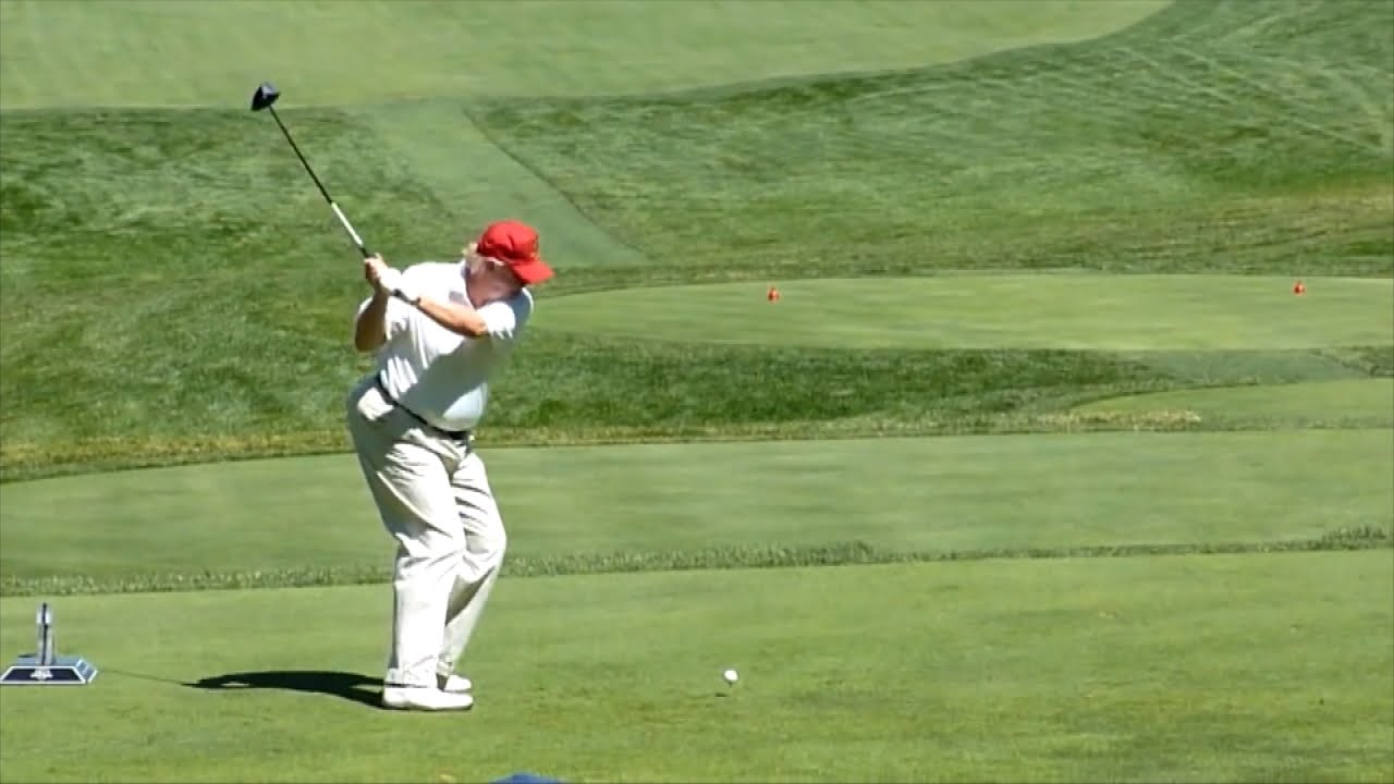 Trump Heads To His Golf Course During John McCain’s Memorial Service