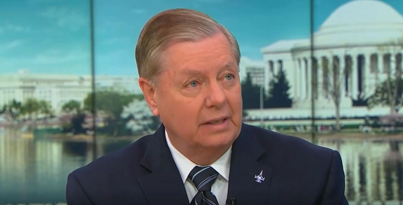 Lindsey Graham Defends Trump’s Removal of Vindman from White House Post