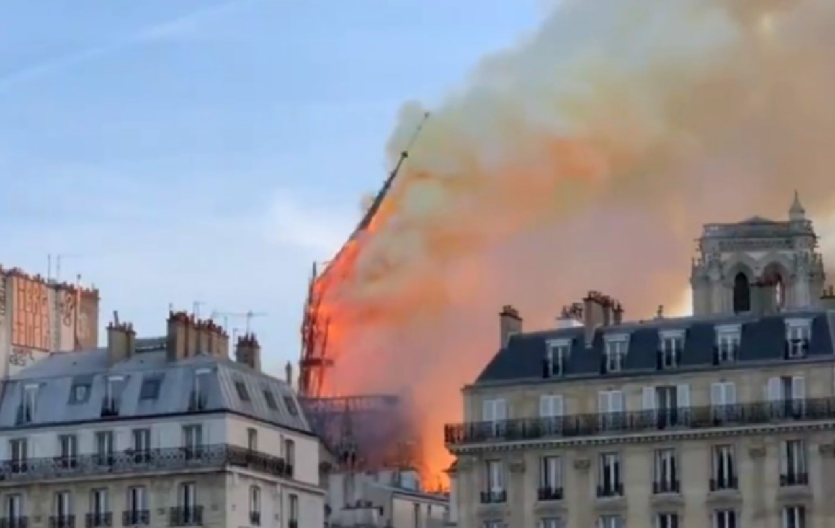 Notre Dame’s Spire Collapses as Raging Inferno Engulfs Historic Church