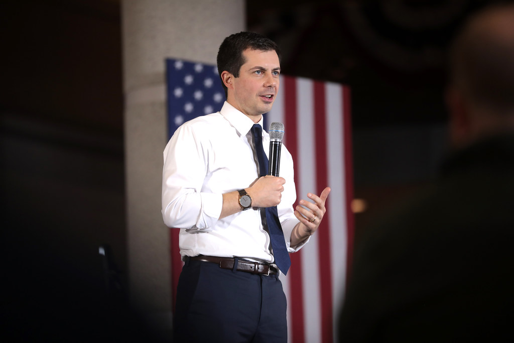 Pete Buttigieg Leading in Iowa Following Chaotic Caucus