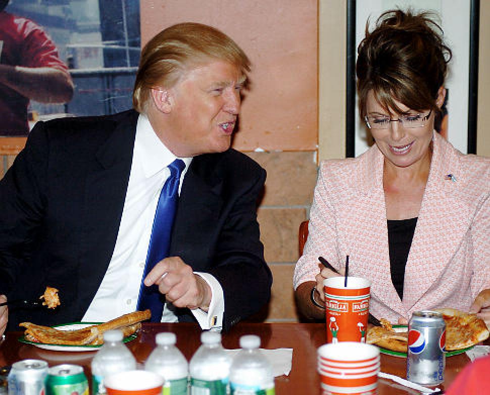 You Betcha! Donald Trump Says That He’d Love To Have Sarah Palin Be Part Of His Administration