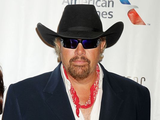 While Stars Like Tom Hanks And Mark Ruffalo Support Bernie And Hillary, Jeb! Has Toby Keith