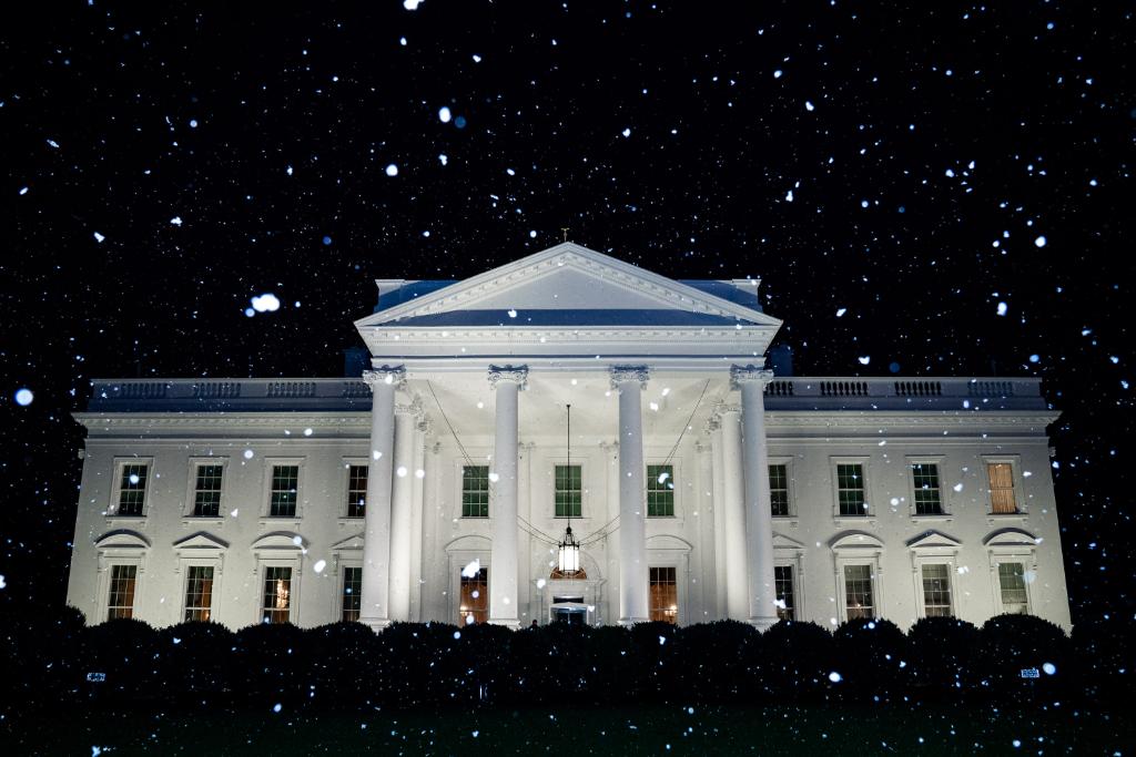 White House Mocked for Falsely Claiming It Was Snowing in D.C.