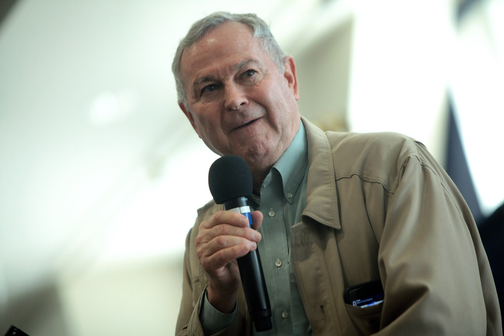 Dana Rohrabacher Says He Offered Julian Assange Trump Pardon for Evidence Russia Didn’t Hack DNC